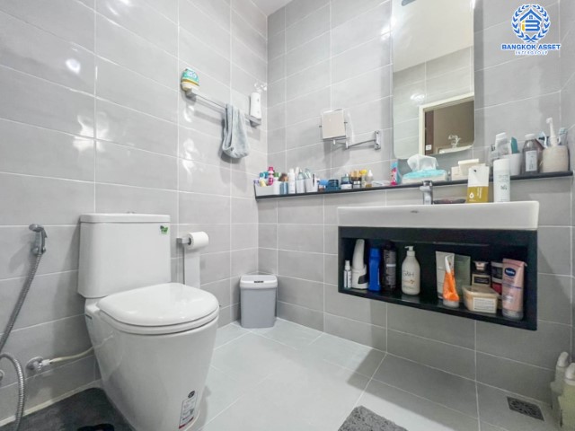 *****บ้านเดี่ยวมือสองย่านนนทบุรี ม.เพอร์เฟคเพลส รัตนาธิเบศร์ เฟส3 หลังมุม! เนื้อที่มากถึง 58.20 ตร.ว. ฟังก์ชัน 3 ห้องนอน 3 ห้องน้ำ 2 ที่จอดรถ สภาพบ้านสวย ตกแต่งใหม่พร้อมอยู่ บนทำเลดี การเดินทางสะดวกสบ่ย ใกล้เซ็นทรัลรัตนาธิเบศร์, ทางด่วน "งามวงศ์วาน" และรถไฟฟ้าสายสีม่วง "สถานีไทรม้า"